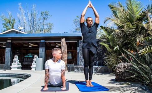 The Yoga Instructor - Timarrie Baker and Danny Gunn Capa